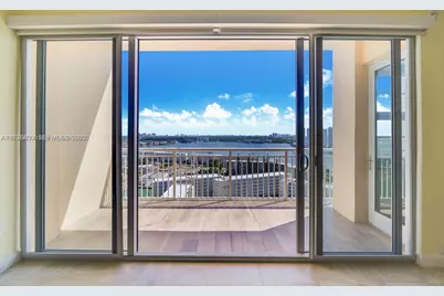 18031 Biscayne Blvd #PH01, Aventura, FL 33160 - Photo 1