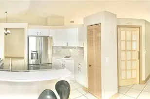 38 Gables Blvd, Weston, FL 33326 - Photo 29