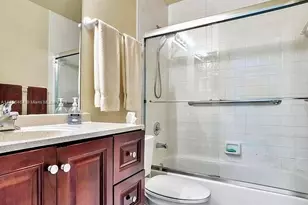 38 Gables Blvd, Weston, FL 33326 - Photo 15