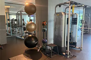 460 NE 28th St, Miami, FL 33137 - Photo 23