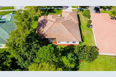 115 Kapok Crescent, Royal Palm Beach, FL 33411 - Photo 27