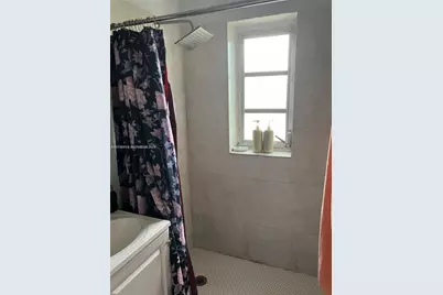 383 E 4th Ave #8, Hialeah, FL 33010 - Photo 11