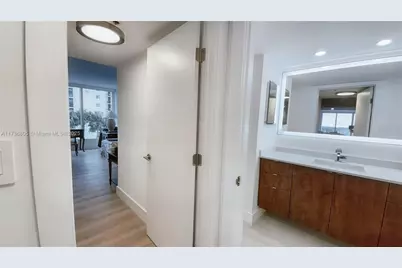 1717 N Bayshore Dr #A-1231, Miami, FL 33132 - Photo 25