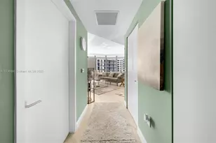 45 SW 9th St, Miami, FL 33130 - Photo 5