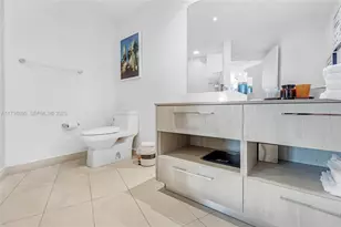 4111 S Ocean Dr, Hollywood, FL 33019 - Photo 23