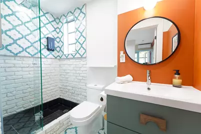 40 NE 24th St, Lazy Lake, FL 33305 - Photo 15