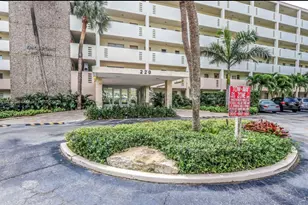 220 Kings Point Dr, Sunny Isles Beach, FL 33160 - Photo 3