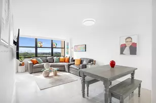 2555 Collins Ave, Miami Beach, FL 33140 - Photo 1