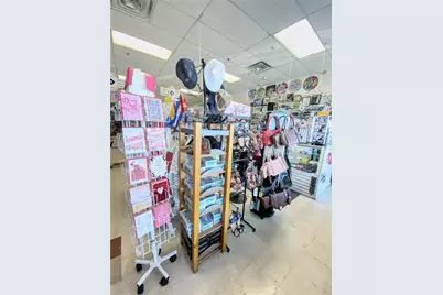 [Address not provided], Hialeah, FL 33015 - Photo 13