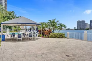 17700 N Bay Rd, Sunny Isles Beach, FL 33160 - Photo 63