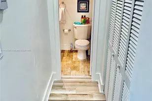 13499 Biscayne Blvd, North Miami, FL 33181 - Photo 19