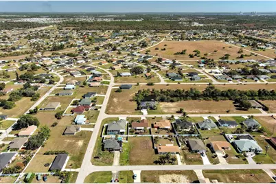 2013 NE 18th Ave, Cape Coral, FL 33909 - Photo 15