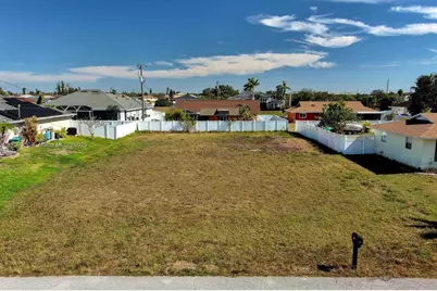 2013 NE 18th Ave, Cape Coral, FL 33909 - Photo 3