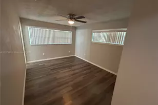 7403 Foxbloom Dr, New Port Richey, FL 34668 - Photo 11