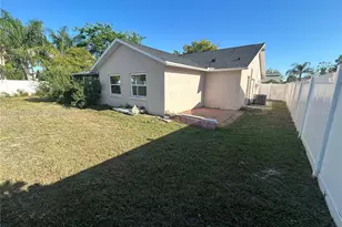 7403 Foxbloom Dr, New Port Richey, FL 34668 - Photo 19