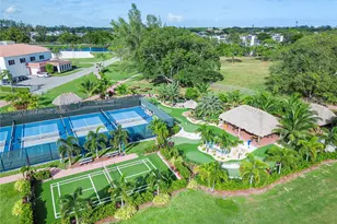 143 Oakridge J, Deerfield Beach, FL 33442 - Photo 37
