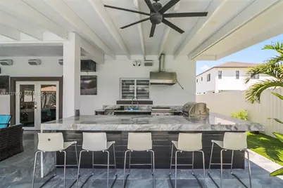 10290 SW 7th Ter, Sweetwater, FL 33174 - Photo 33