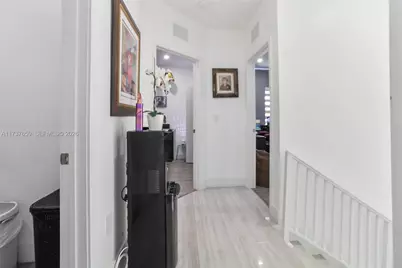 10290 SW 7th Ter, Sweetwater, FL 33174 - Photo 21