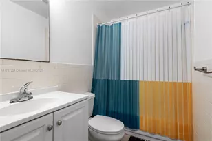 222 SW 1st St, Pompano Beach, FL 33060 - Photo 9