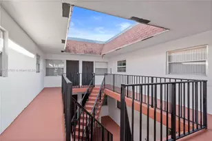 222 SW 1st St, Pompano Beach, FL 33060 - Photo 3