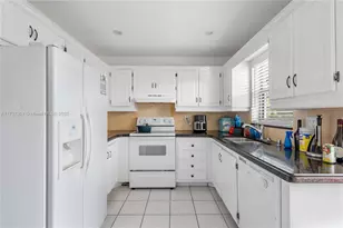 222 SW 1st St, Pompano Beach, FL 33060 - Photo 5