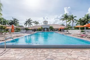 19900 E Country Club Dr, Aventura, FL 33180 - Photo 25