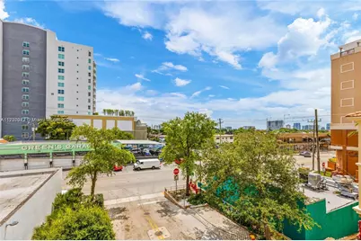 3232 SW 22nd Ter #301, Miami, FL 33145 - Photo 23