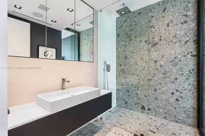 1369 N Venetian Way, Miami, FL 33139 - Photo 25