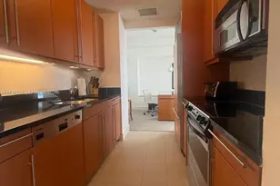 1435 Brickell Ave, Miami, FL 33131 - Photo 9