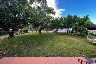 226 SW 6th St, Dania Beach, FL 33004 - Photo 11