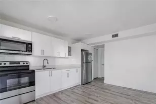 1630 NW 18th St, Miami, FL 33125 - Photo 5