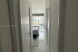 19390 Collins Ave, Sunny Isles Beach, FL 33160 - Photo 23