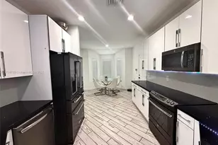 2602 Augusta Dr, Homestead, FL 33035 - Photo 9