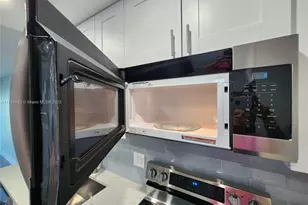 3004 NE 5th Terrace, Wilton Manors, FL 33334 - Photo 19