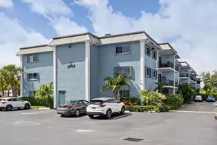 3004 NE 5th Terrace, Wilton Manors, FL 33334 - Photo 3