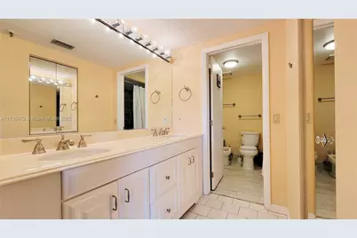 369 Poinciana Dr #1115, Sunny Isles Beach, FL 33160 - Photo 25