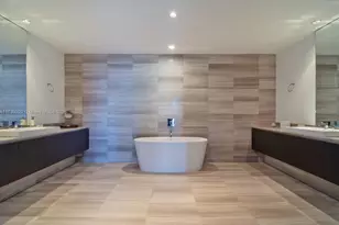 3250 NE 188th St, Aventura, FL 33180 - Photo 13