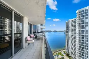 19195 NE 36th Ct, Aventura, FL 33180 - Photo 5