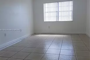 10900 SW 104th St, Miami, FL 33176 - Photo 7