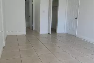 10900 SW 104th St, Miami, FL 33176 - Photo 5