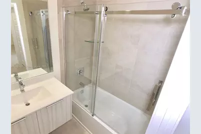 7925 NW 104th Ave #25, Doral, FL 33178 - Photo 25