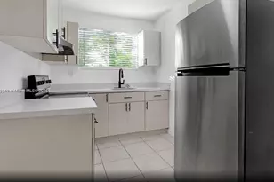 121 NE 55th St, Miami, FL 33137 - Photo 7