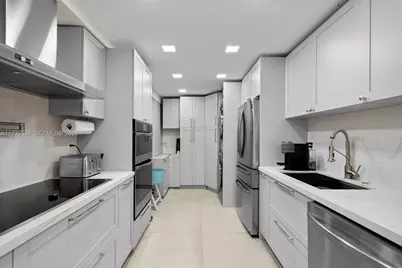 1121 Crandon Blvd #E503, Key Biscayne, FL 33149 - Photo 5