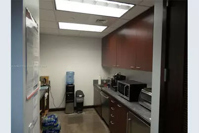 1000 Brickell Ave #610, Miami, FL 33131 - Photo 13