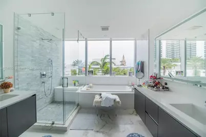 851 NE 1st Ave #811, Miami, FL 33132 - Photo 17
