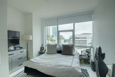 851 NE 1st Ave #811, Miami, FL 33132 - Photo 5