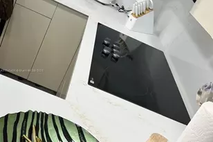 540 Brickell Key Dr, Miami, FL 33131 - Photo 15