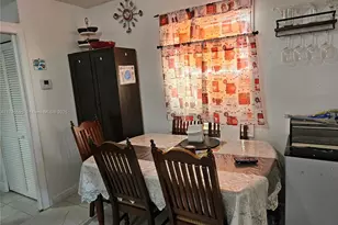 1260 NW 4th St, Miami, FL 33125 - Photo 5