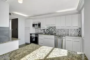2801 NE 183rd St, Aventura, FL 33160 - Photo 17