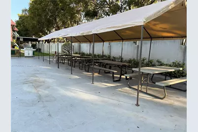 3550 NW 8th Ave #513, Pompano Beach, FL 33064 - Photo 17